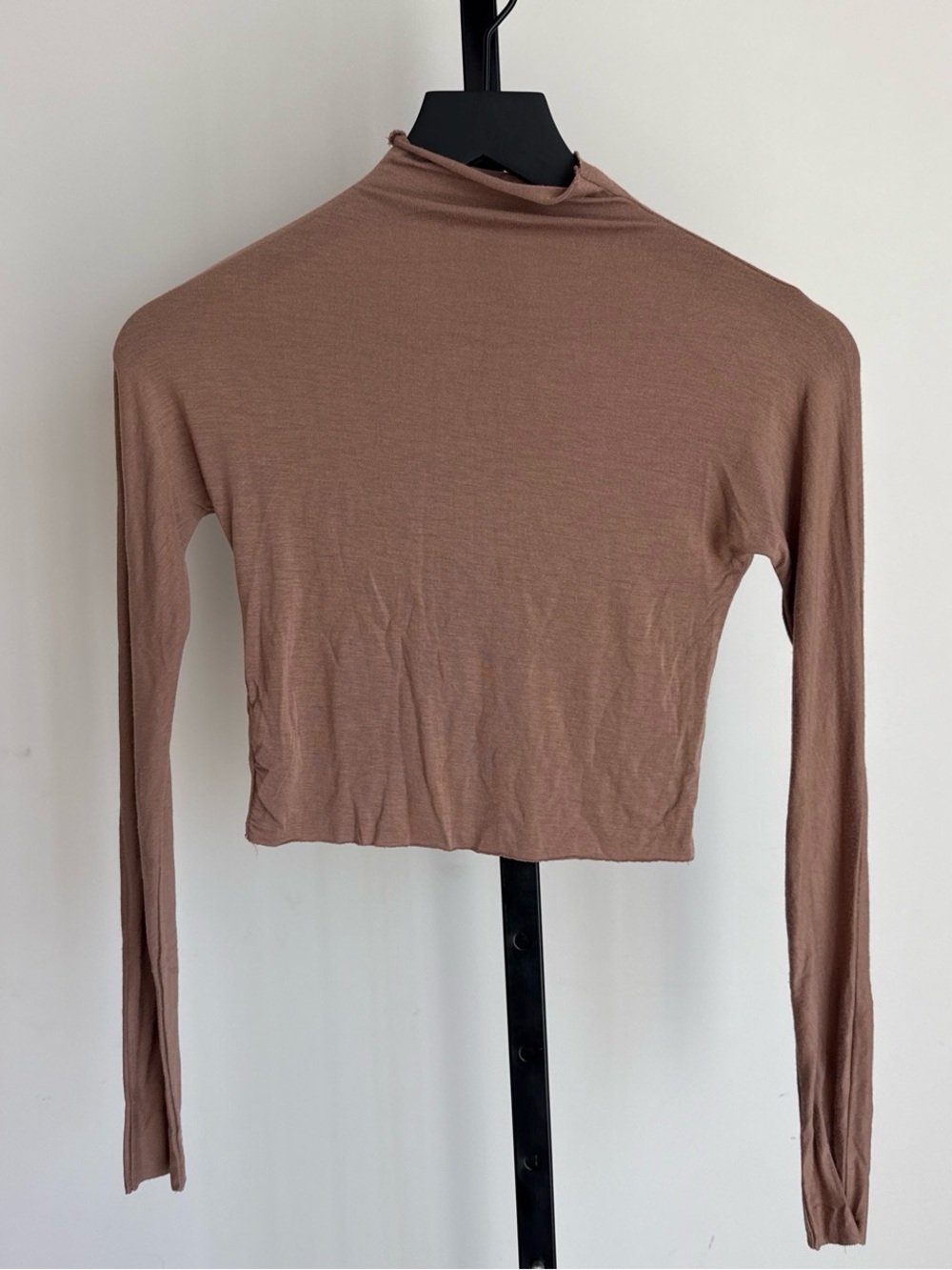 Joah brown mock neck long sleeve top s/m